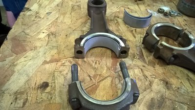 WP_20160601_18_56_41_Pro.jpg (659.62 KiB) Viewed 1820 times New silverlines. We joke about signing the main bearings