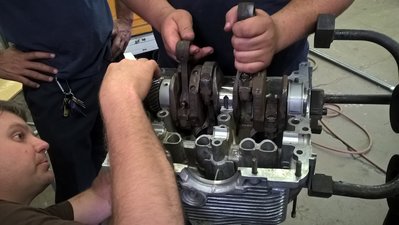 WP_20160601_19_45_35_Pro.jpg (459.92 KiB) Viewed 2131 times Chuck yelling at Rick for rods touching the case and at Mike for not having the cam gear assembled, I think.